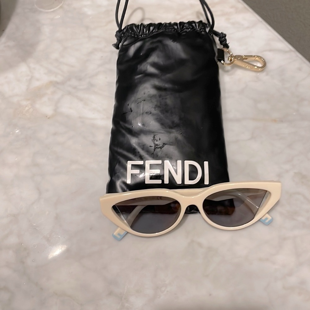 Cat eye Fendi glasses. Brand new.